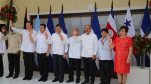Danilo Medina y los otros presidentes de países miembros del SICA.