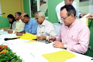 Firma acuerdo