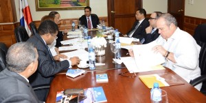 La Comisión de Justicia del Senado se reunió con Roberto Rosario, presidente de la JCE.