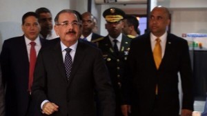 El presidente Danilo Medina a su llegada al Aeropuerto Las Américas.