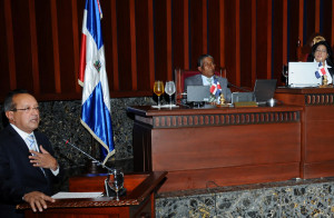 Ángel Estévez, ministro de Agricultura, compareció ante el Senado.
