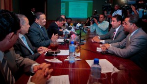 Roberto Rosario habló con los miembros de la Comisión de Justicia del Senado.