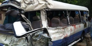 guagua accidenta en Hatillo, San Cristóbal