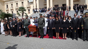Gobierno rindió honores a Carlos Morales Troncoso en el Palacio Nacional.