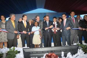 El presidente Danilo Medina inaugura varias escuelas en provincias de la región Este.