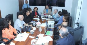 Reunión de autoridades contra el dengue