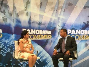 Biviana Rivero entrevistada en el programa Panorama Económico.