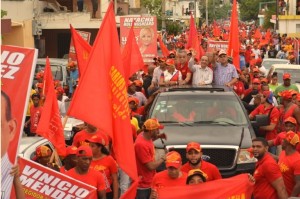 Federico Antún Batlle encabezó caravana en Puerto Plata.