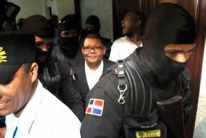 Arsenio Quevedo a la salida del tribunal.
