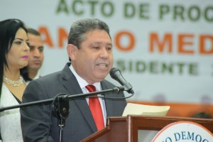 Emilio Rivas habla en proclamación de Danilo Medina.