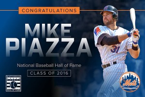 Los Mets congratulan a Mike Piazza.