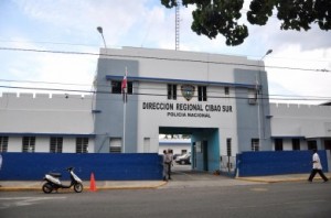 Policia en Bonao.