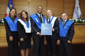 Francisco Domínguez Brito encabezó graduación de Escuela del Ministerio Público.