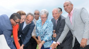 Autoridades del sector salud encabezaron trabajos de construcción hospital en Bonao.