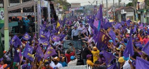 Danilo Medina encabeza recorrido por Monte Plata.