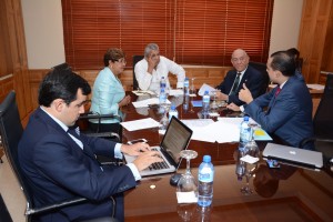Miembros de la comisión que estudia ley regulará ríos y playas.