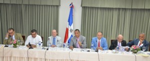 Miembros de la comisión del Senado que estudia aspirantes de JCE.