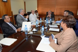 Miembros de comisión del Senado que evalúa aspirantes a Cámara de Cuentas.