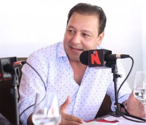 Abel Martínez, alcalde de Santiago.