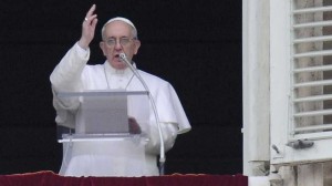 Papa Francisco en la Plaza San Pedro.