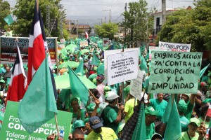 Participantes de la Marcha Verde recorrieron sectores de Moca.