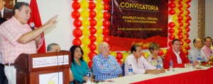 Senador José Hazim habla en encuentro de delegados en Valverde.