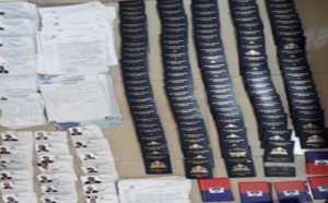 consulado clandestino.