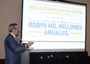Luis Abinader presenta su plan contra corrupción.