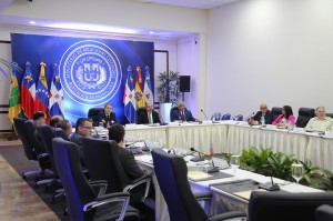 Participantes en el diálogo sobre Venezuela.