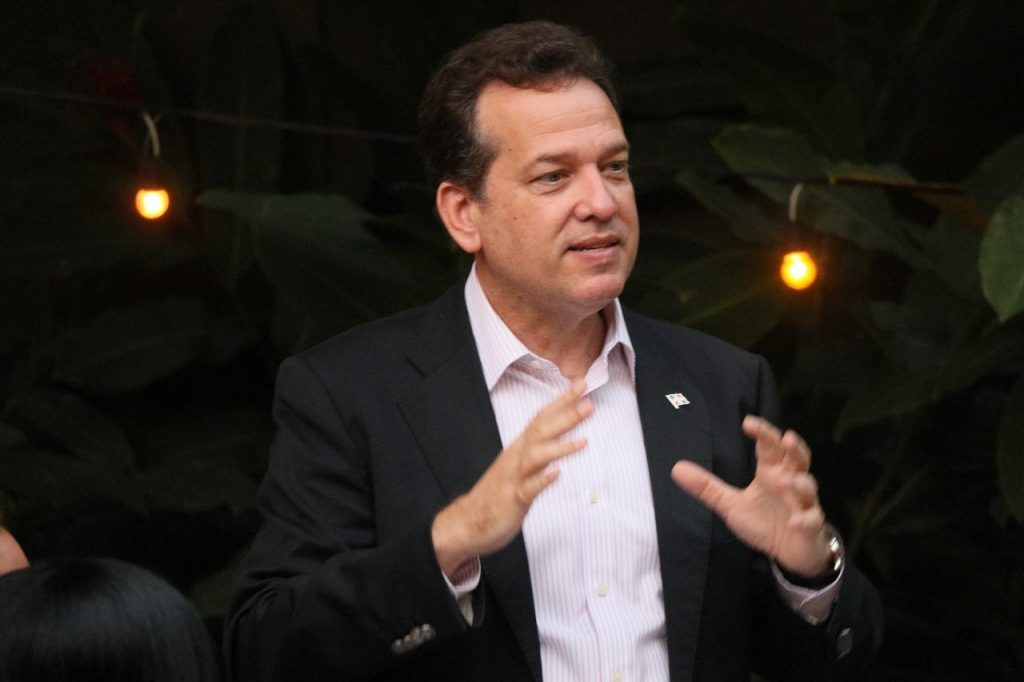 Bisonó dice reelección distrae opinión pública sobre problemas del país