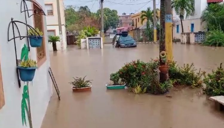 Inundaciones en el sector Villa Progreso del Este.