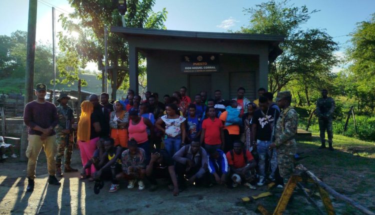 Indocumentados detenidos en Dajabón.