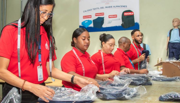 Recepción de la utilería escolar.