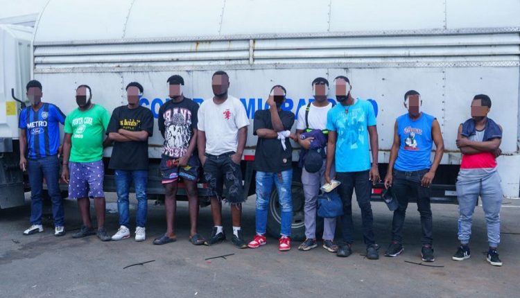 Indocumentados detenidos.