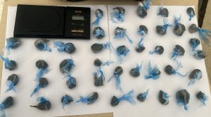Droga ocupada en operativo en Villa Mella.