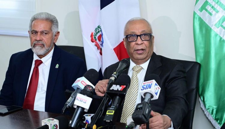Daniel Toribio fija posición de Fuerza del Pueblo sobre alza en precios de combustibles.