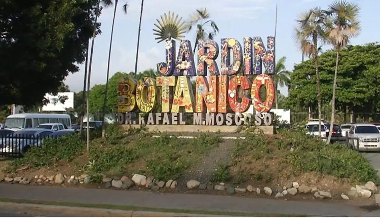 Fachada del Jardín Botánico