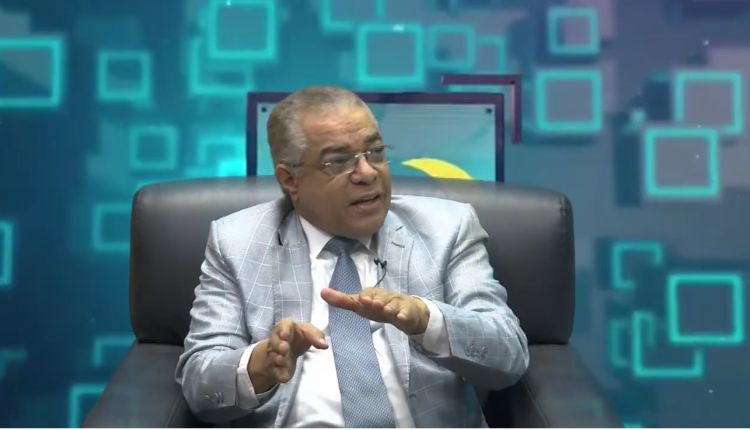 Luis Reyes Santos, economista y dirigente del PLD.