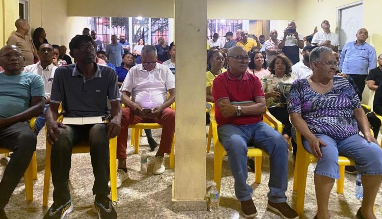 Miembros del PLD en SDE.