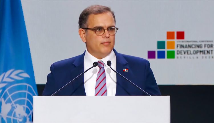 Ministro de Hacienda, Jochi Vicente