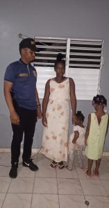 Yessica Pérez Marcelino y sus hijas.