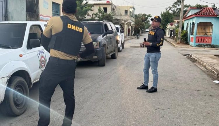 Operativo en San Pedro de Macorís por drogas.