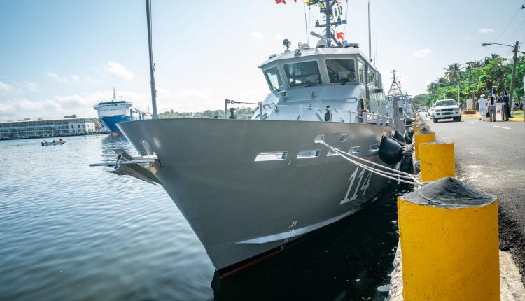 Guardacostas integrado a la vigilancia.