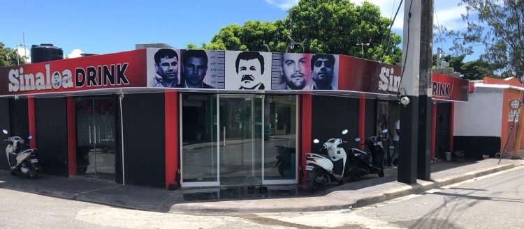 Drink en el que se promovía a figuras del narcotráfico.