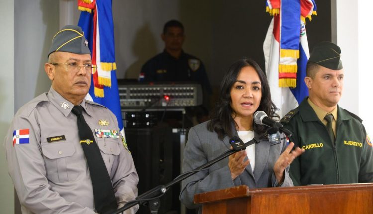 Faride Raful ofrece detalles de la reunión sobre el Plan de Seguridad.