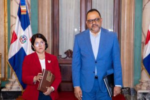Nancy Salcedo y Antoliano Peralta Romero.