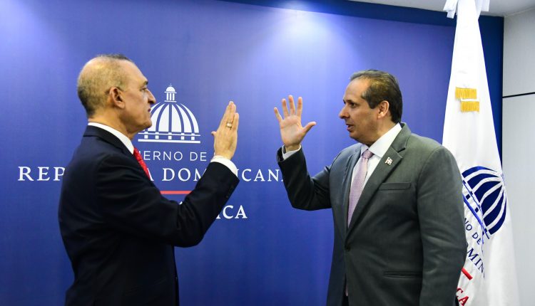 José Luis López Pérez fue juramentado.