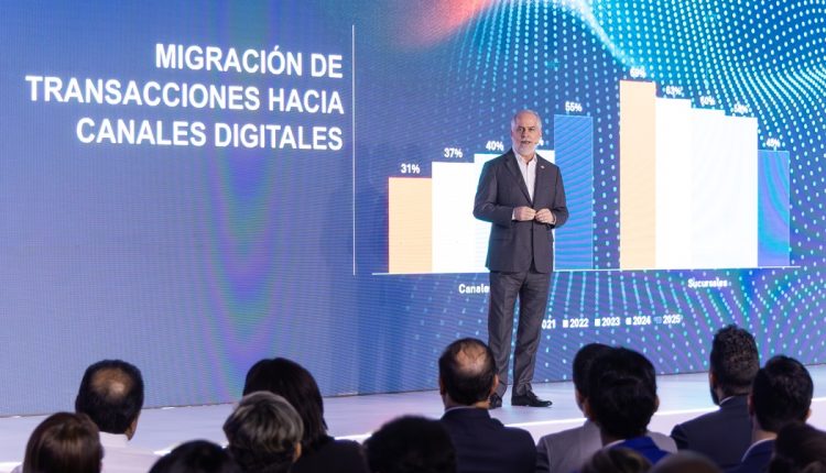 Alejandro Fernández revela hay migración hacia canales digitales.