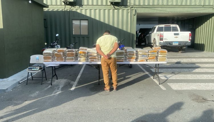 Droga incautada en Peravia.