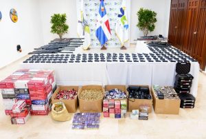 Donativo de Aduanas al Ministerio de Defensa-